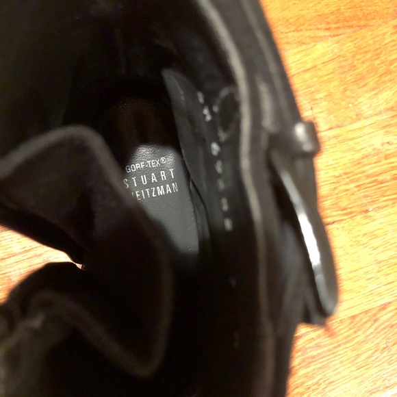 Black Stuart Weitzman waterproof boots - Picture 7 of 8